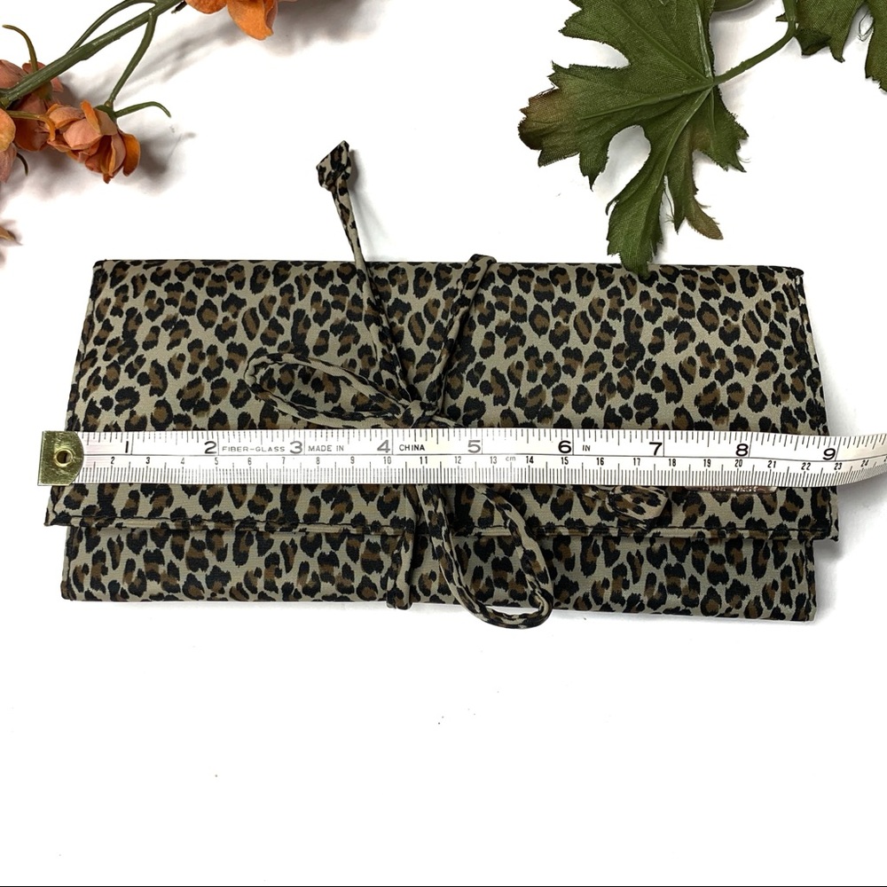 NINE WEST Leopard Print Jewelry Travel Roll NWT - Picture 8 of 8